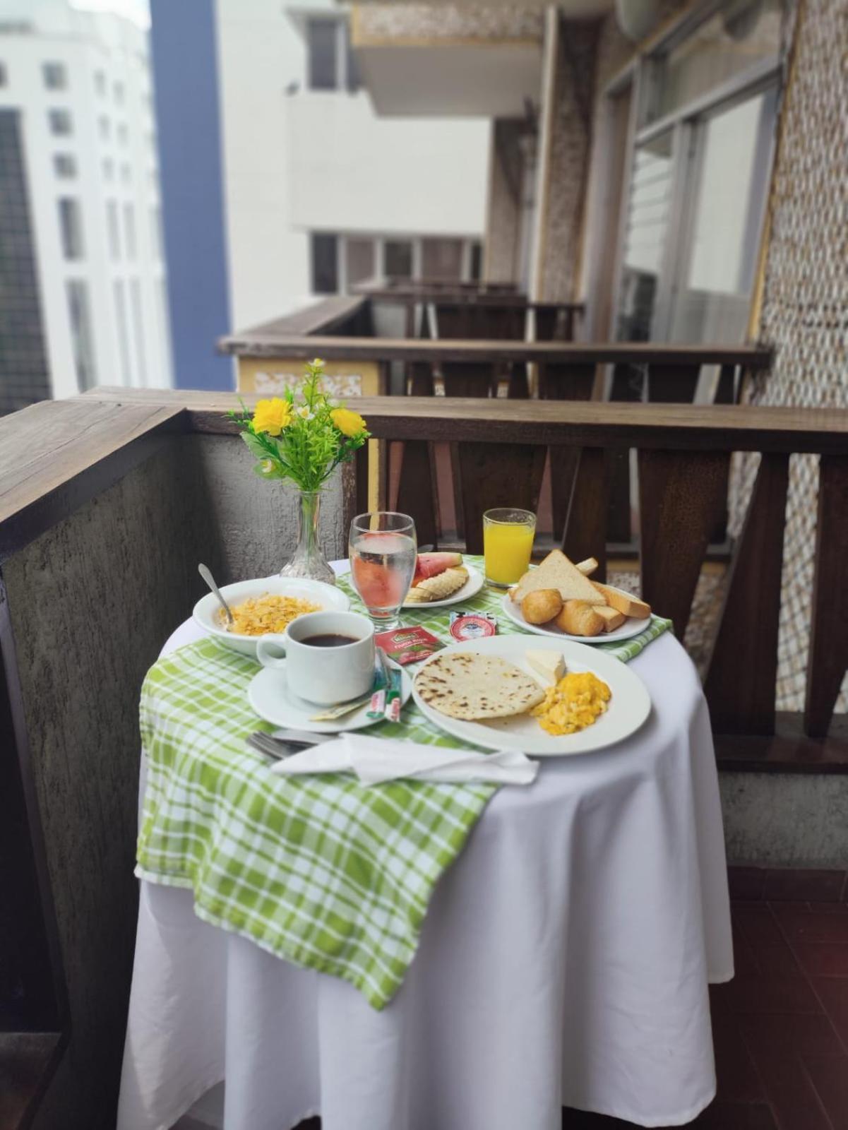 Gran Hotel Medellin Ngoại thất bức ảnh